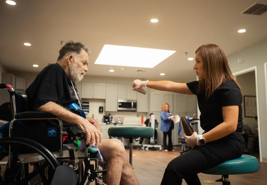 CASAS ADOBES POST ACUTE REHAB CENTER