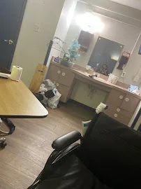 CASTLE HILLS REHABILITATION AND CARE CENTER