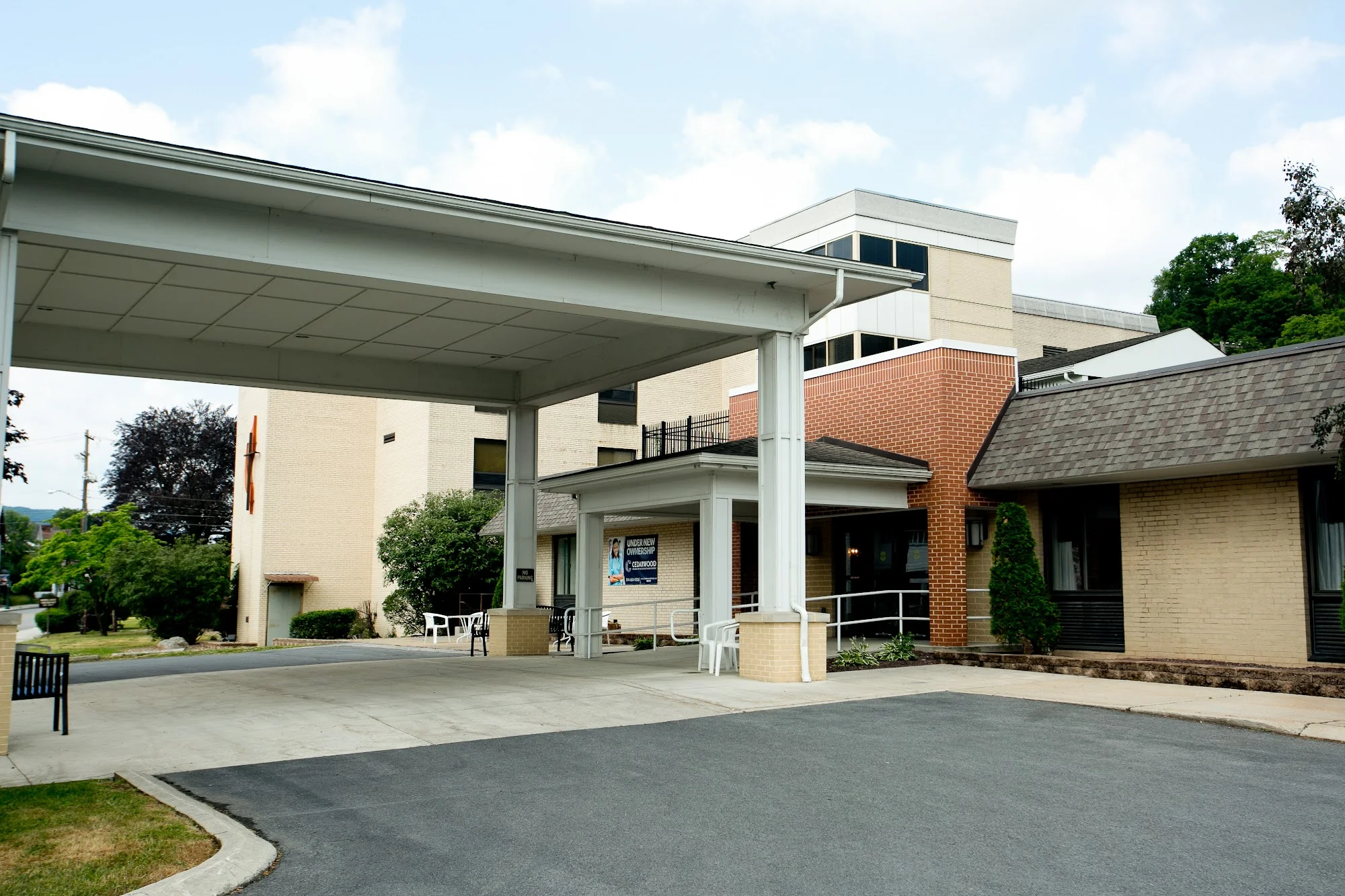 CEDARWOOD REHABILITATION & HEALTHCARE CENTER