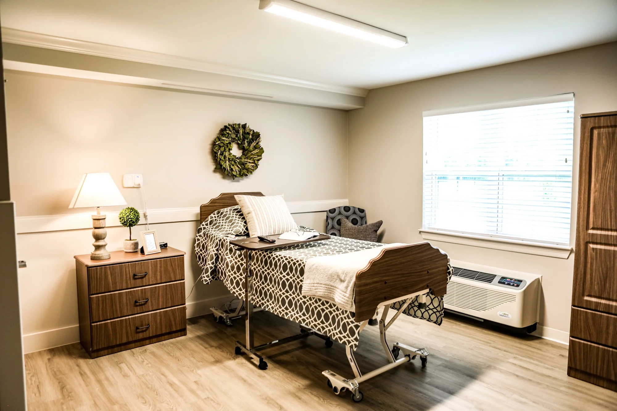 CENTRAL GUEST HOUSE HEALTHCARE & REHABILITATION CE