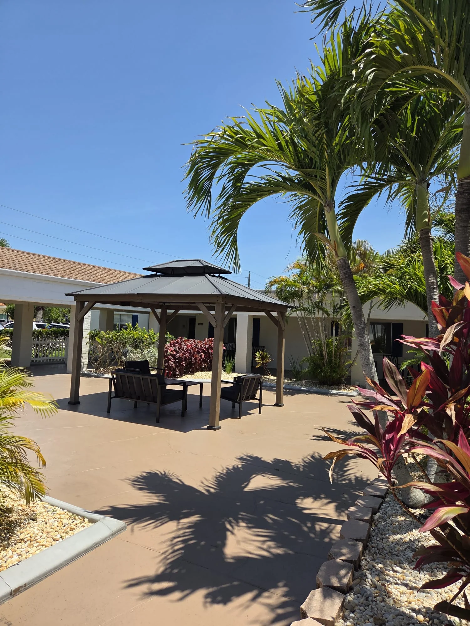 CHARLOTTE BAY REHAB AND CARE CENTER