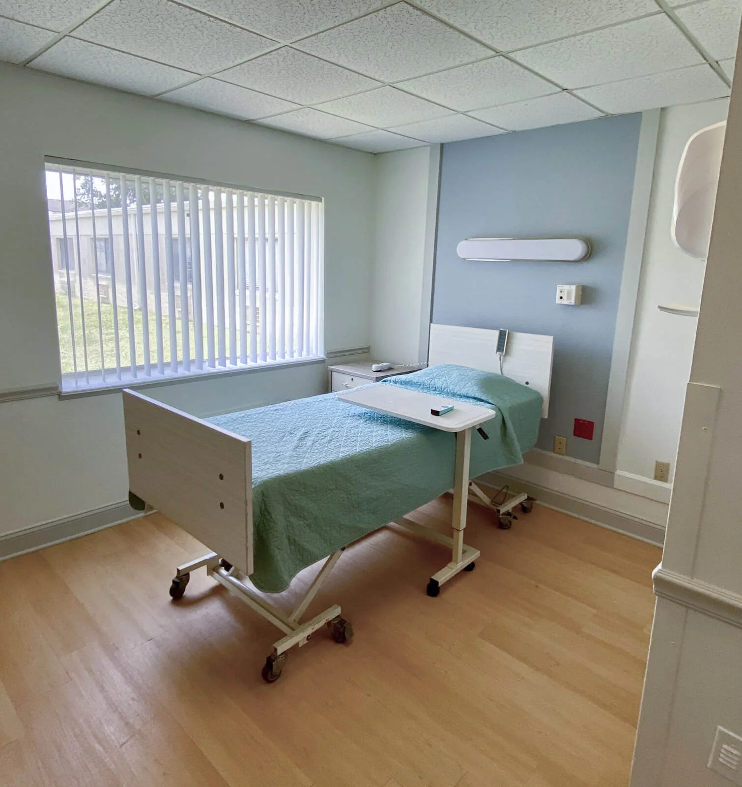CHARLOTTE BAY REHAB AND CARE CENTER