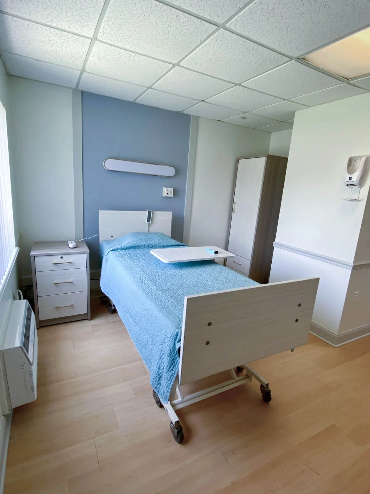 CHARLOTTE BAY REHAB AND CARE CENTER