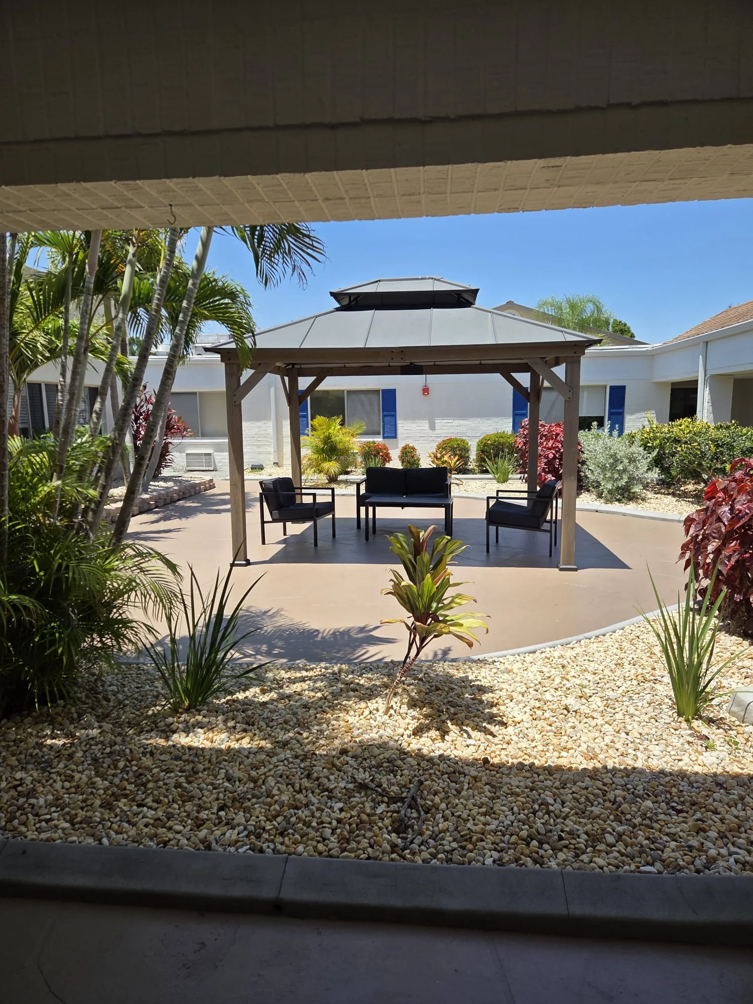 CHARLOTTE BAY REHAB AND CARE CENTER