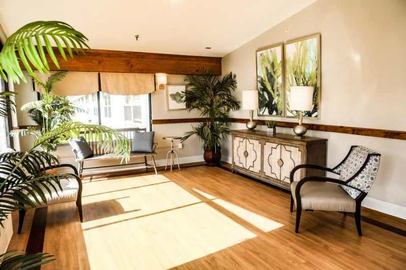 CHATEAU LIVING CENTER