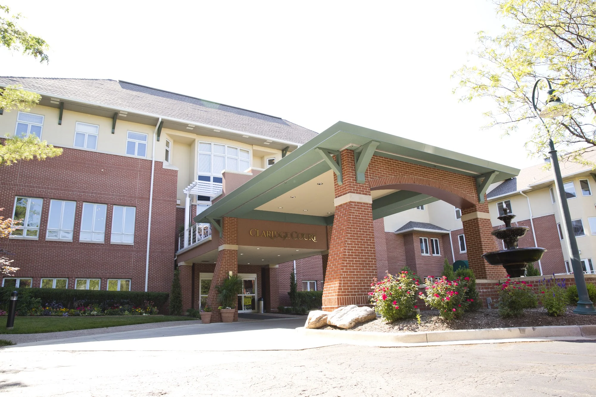 CLARIDGE COURT