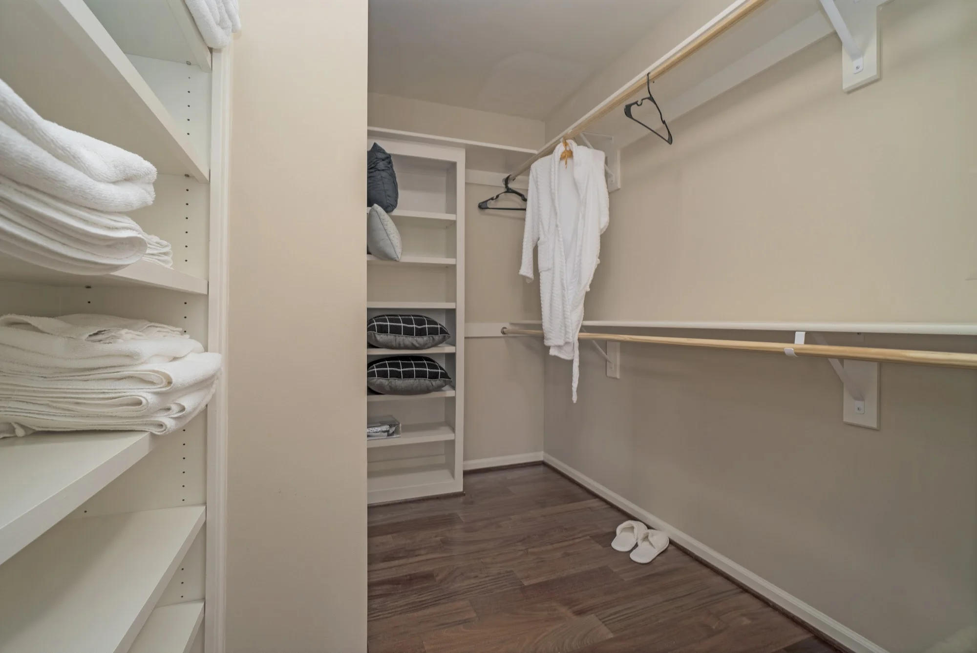 CLARIDGE COURT