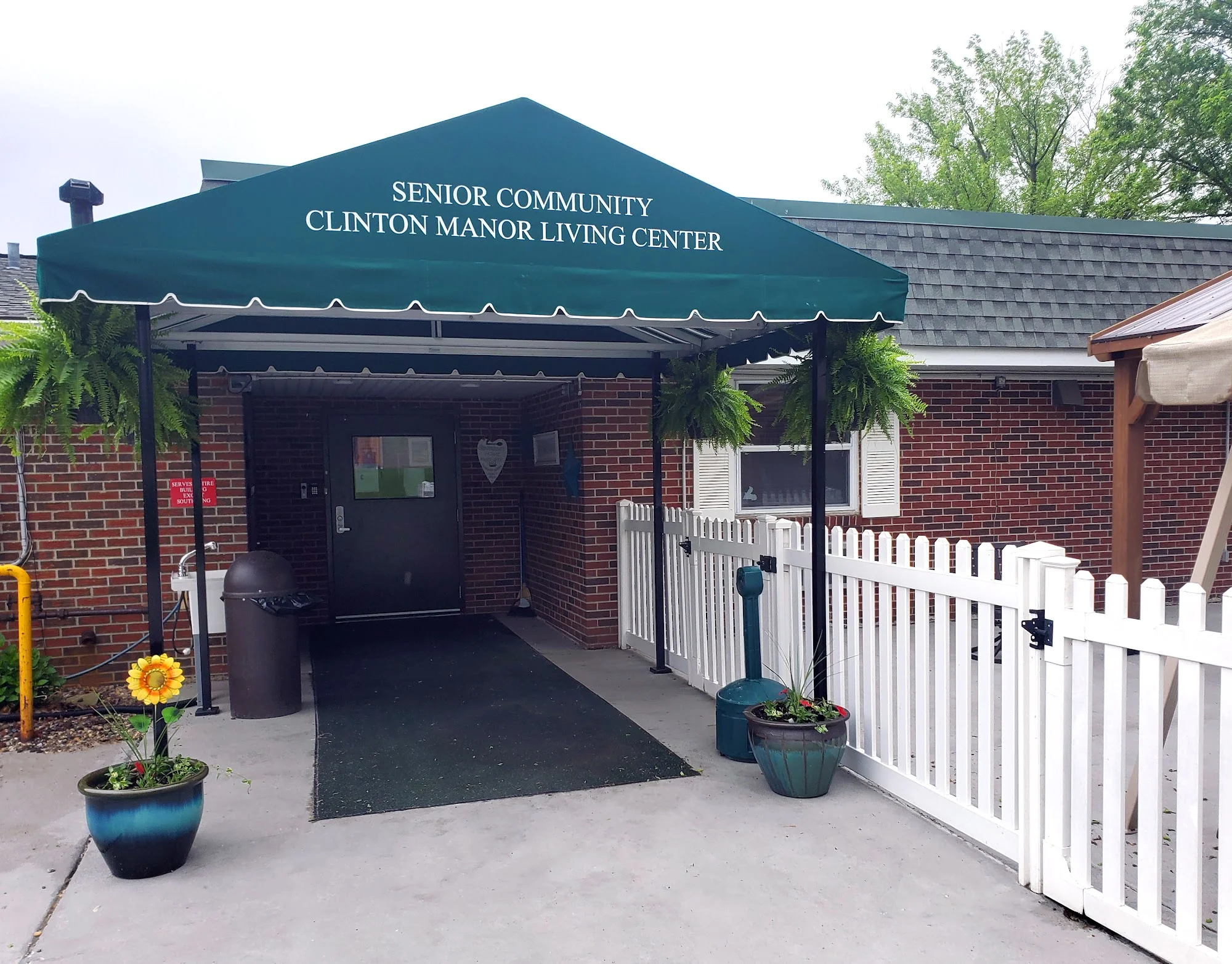 CLINTON MANOR LIVING CENTER