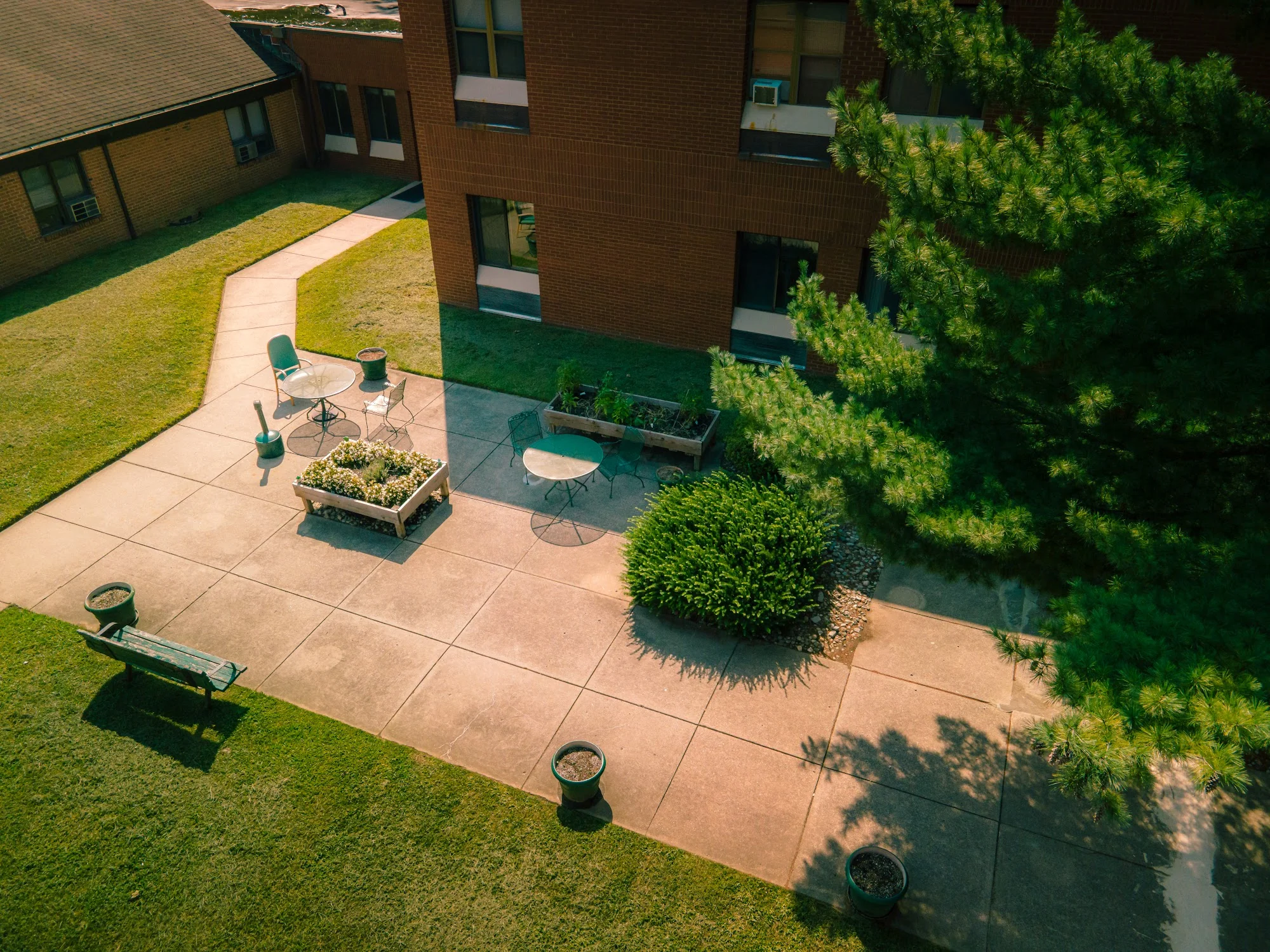 COMPLETE CARE AT BURLINGTON WOODS, LLC