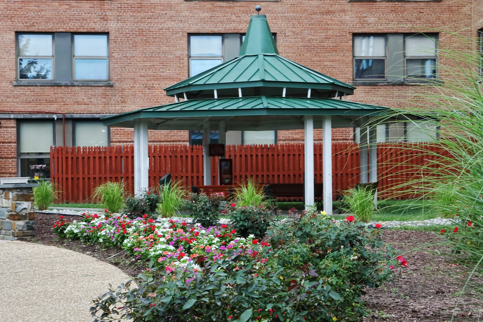 COMPLETE CARE AT HYATTSVILLE