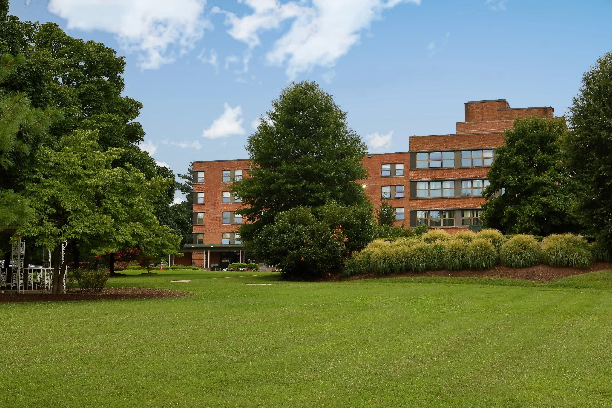 COMPLETE CARE AT HYATTSVILLE