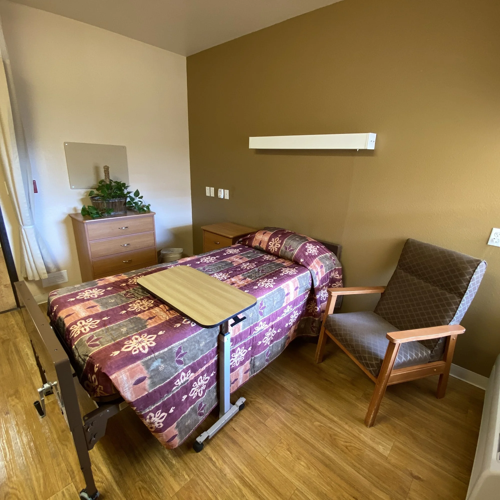 COPPERAS HOLLOW NURSING & REHABILITATION CENTER
