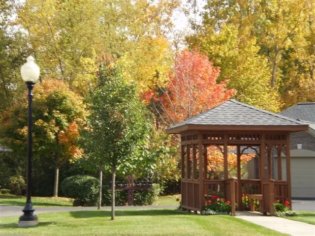 COREWELL HEALTH REHAB & NURSING CENTER-COMMONS FARMINGTON HILLS