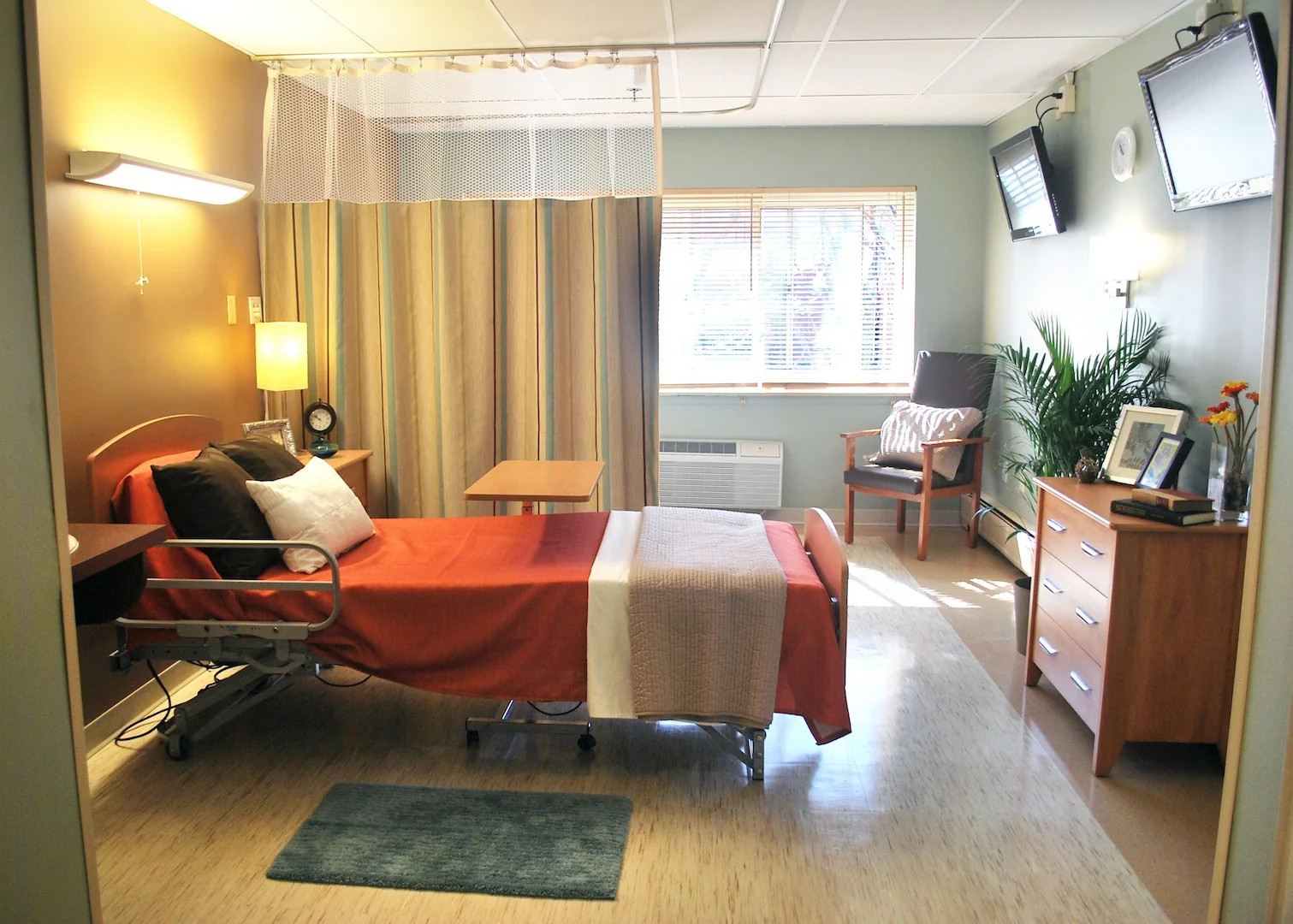 CORNELL HALL CARE & REHABILITATION CENTER