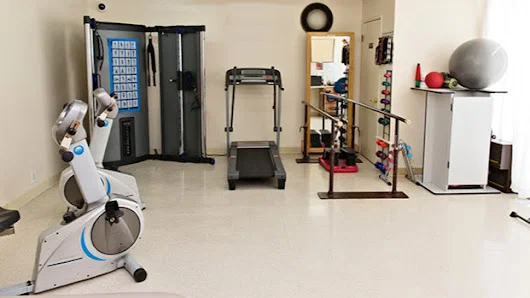 COUNTRY MANOR HEALTHCARE