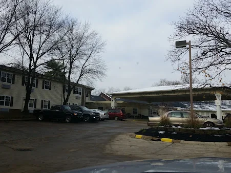 COUNTRY CLUB RETIREMENT CENTER