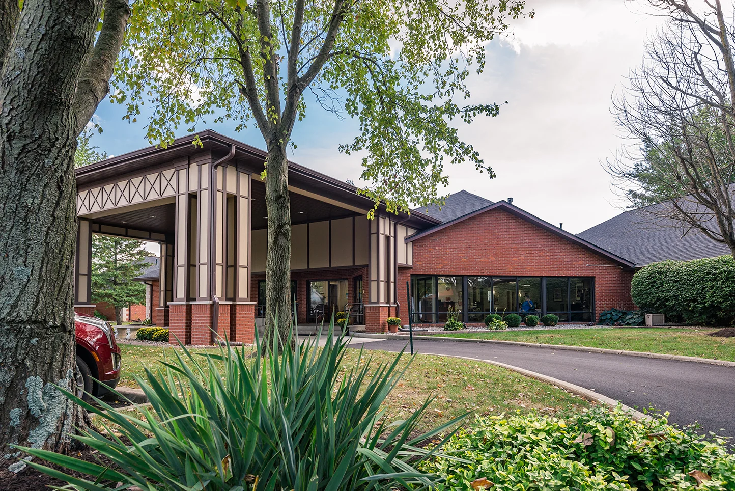 COUNTRYSIDE MANOR HEALTH & LIVING COMMUNITY