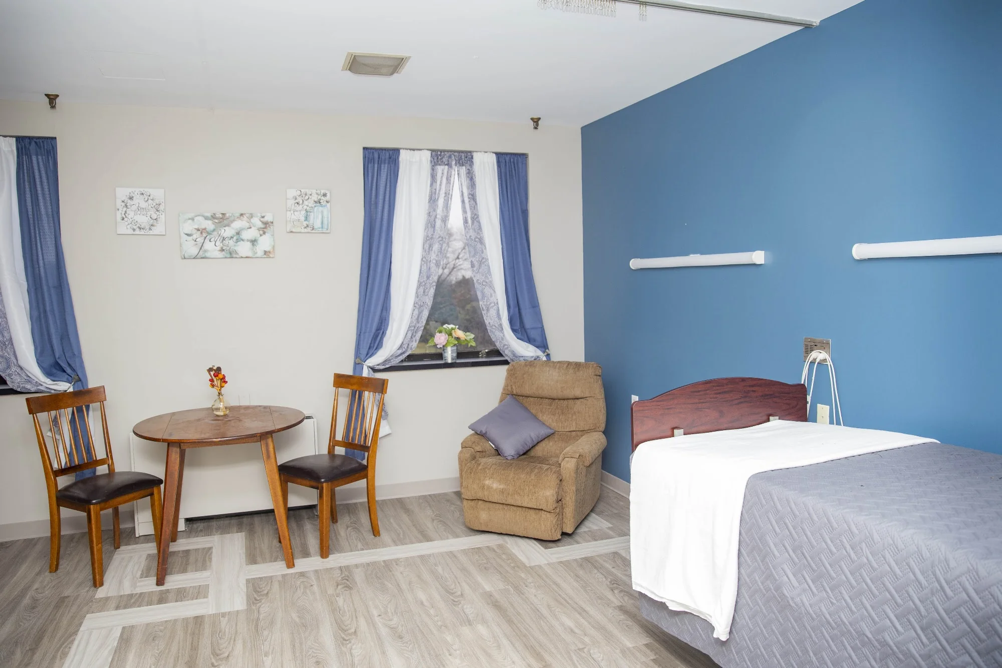 COUNTRYSIDE MANOR NURSING AND REHABILITATION  LLC