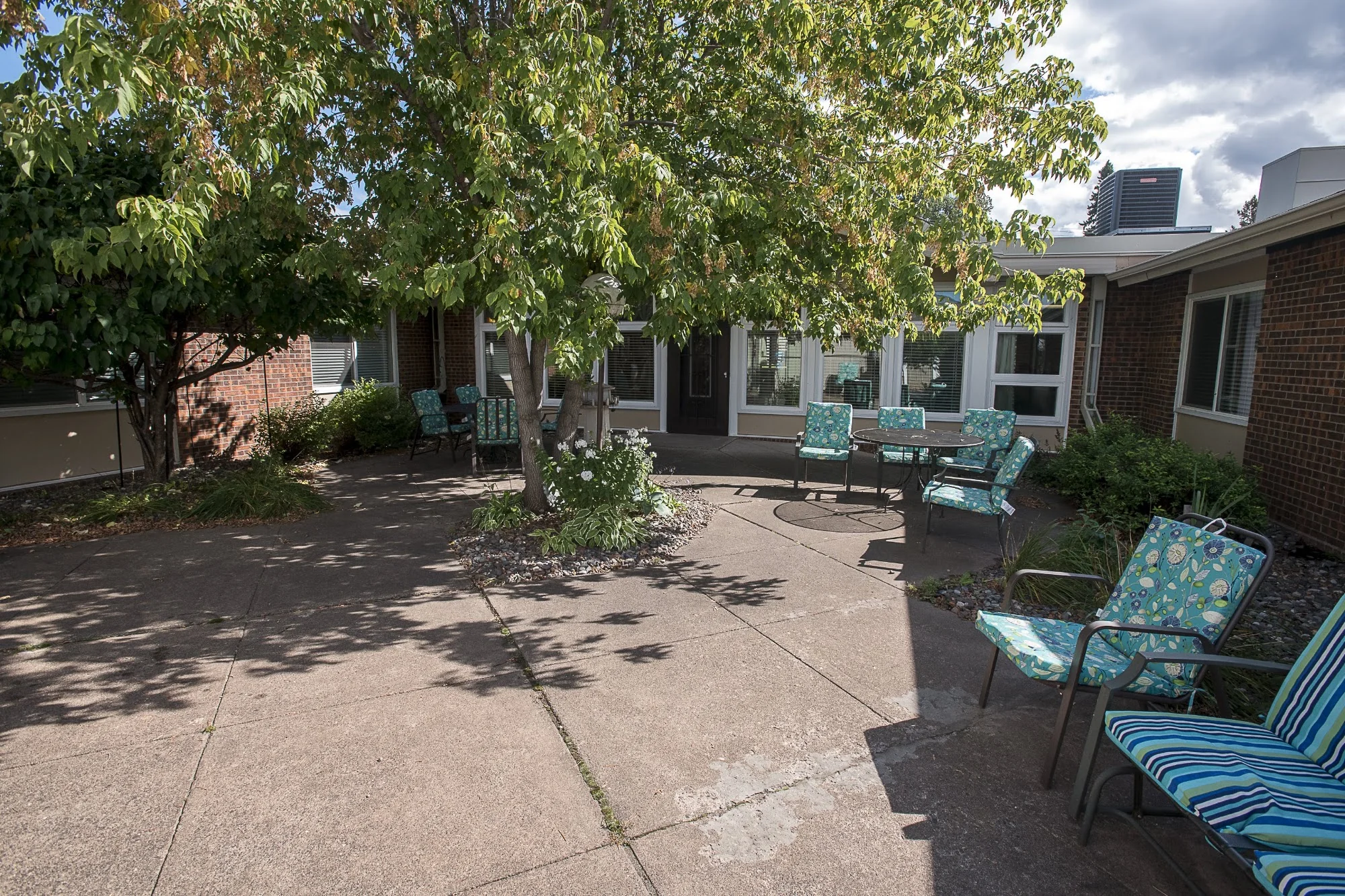 COURT MANOR HEALTH SERVICES