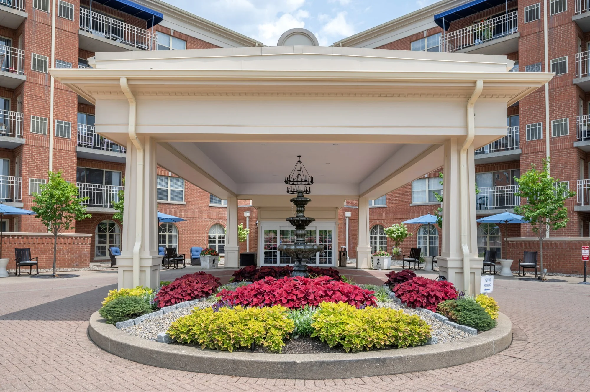 COURTYARD AT SEASONS