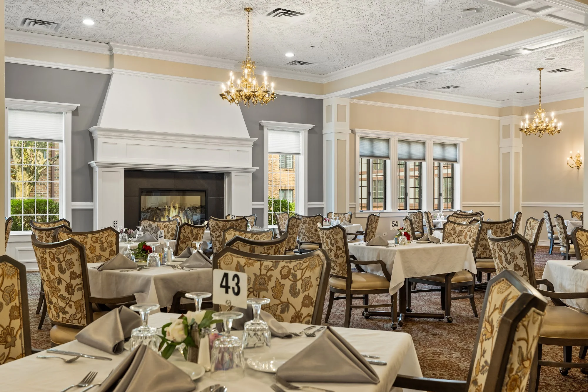COVENANT LIVING - WINDSOR PARK
