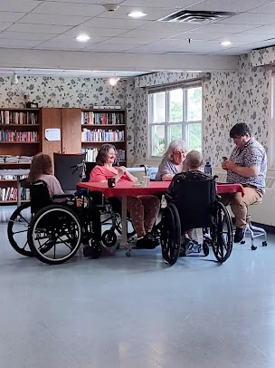 CRESCENT MANOR CARE CTRS