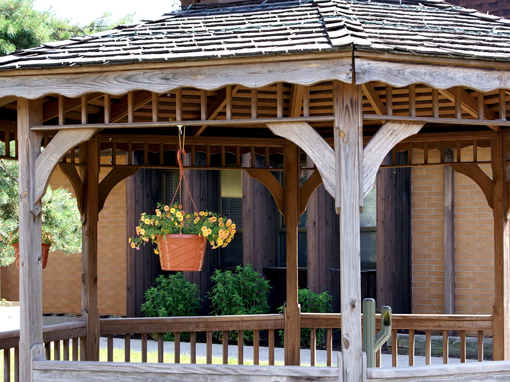 CRESTWOOD CARE CENTER