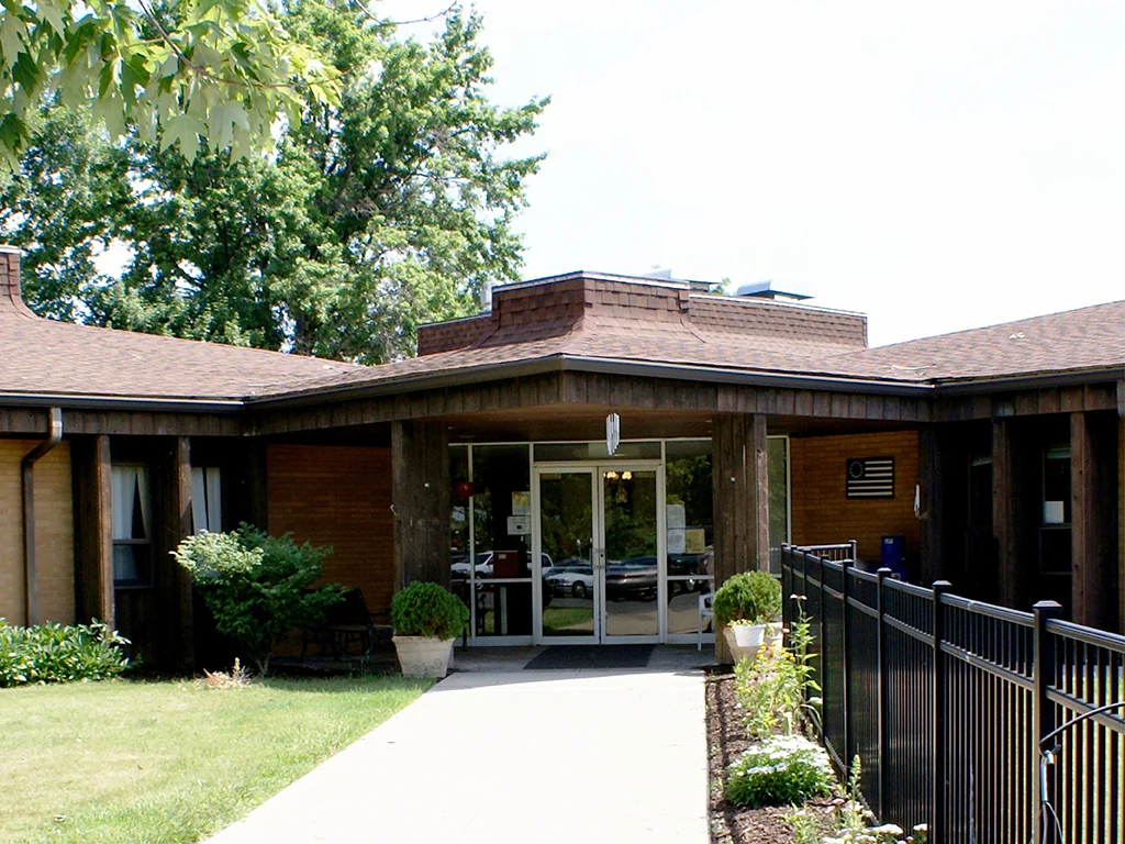 CRESTWOOD CARE CENTER
