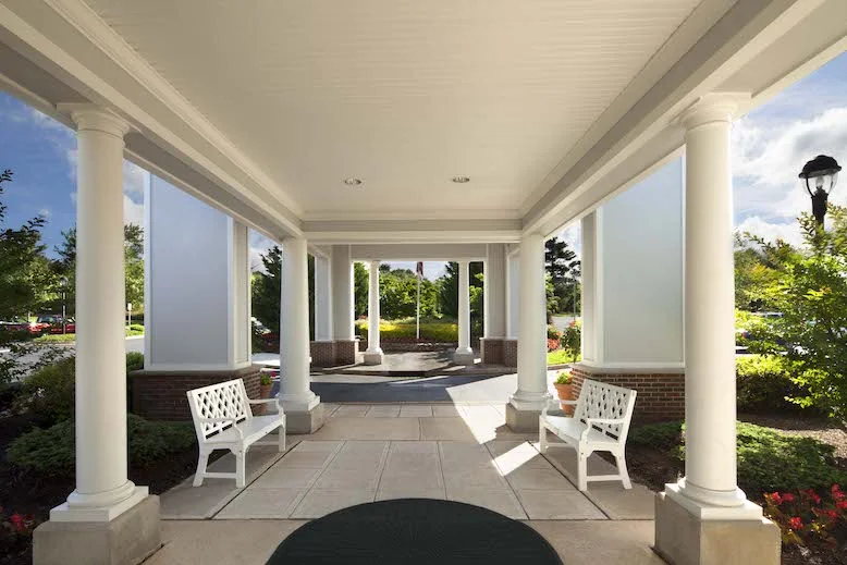 CRESTWOOD MANOR