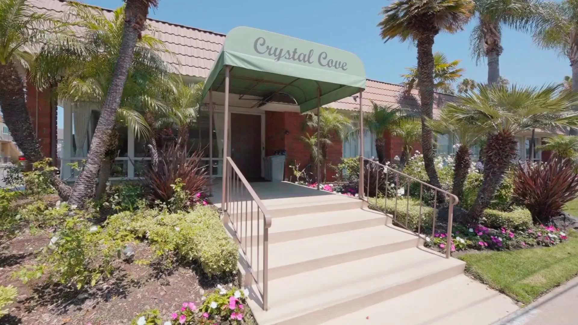 CRYSTAL COVE CARE CENTER