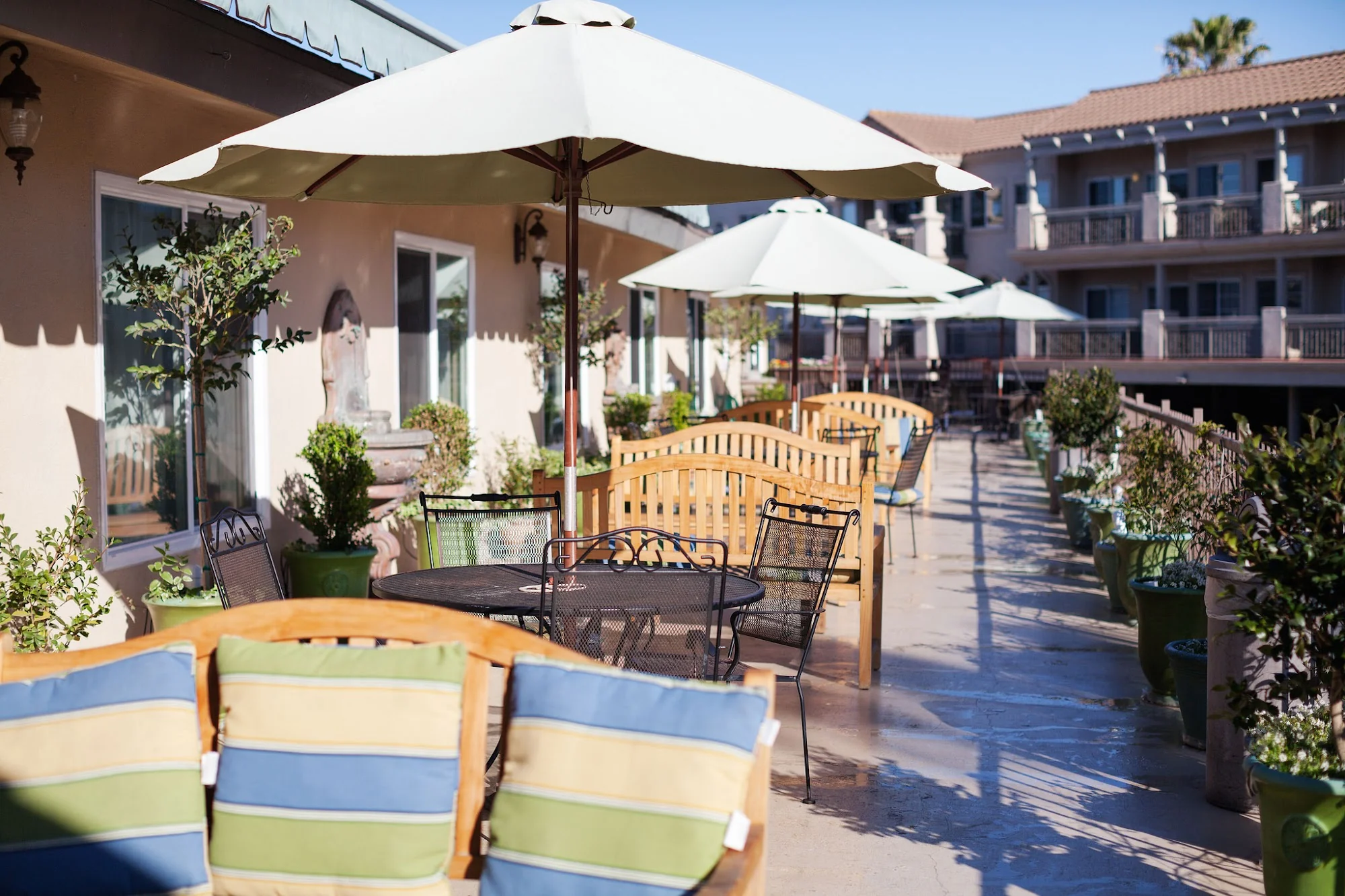 CRYSTAL COVE CARE CENTER