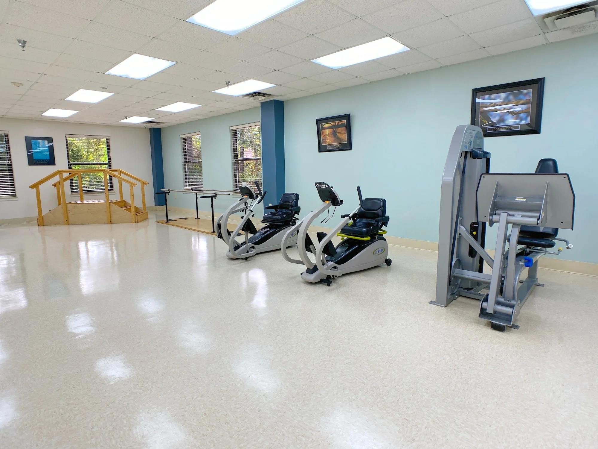 CYPRESS POINTE REHABILITATION CENTER
