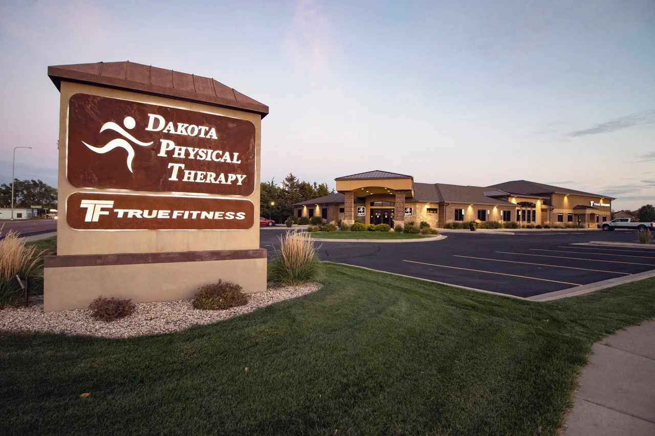 DAKOTA PHYSICAL THERAPY HOME HEALTH CARE