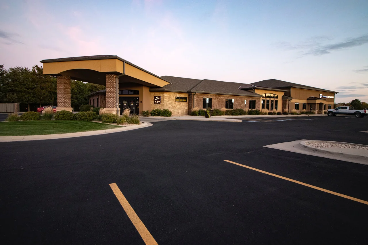 DAKOTA PHYSICAL THERAPY HOME HEALTH CARE