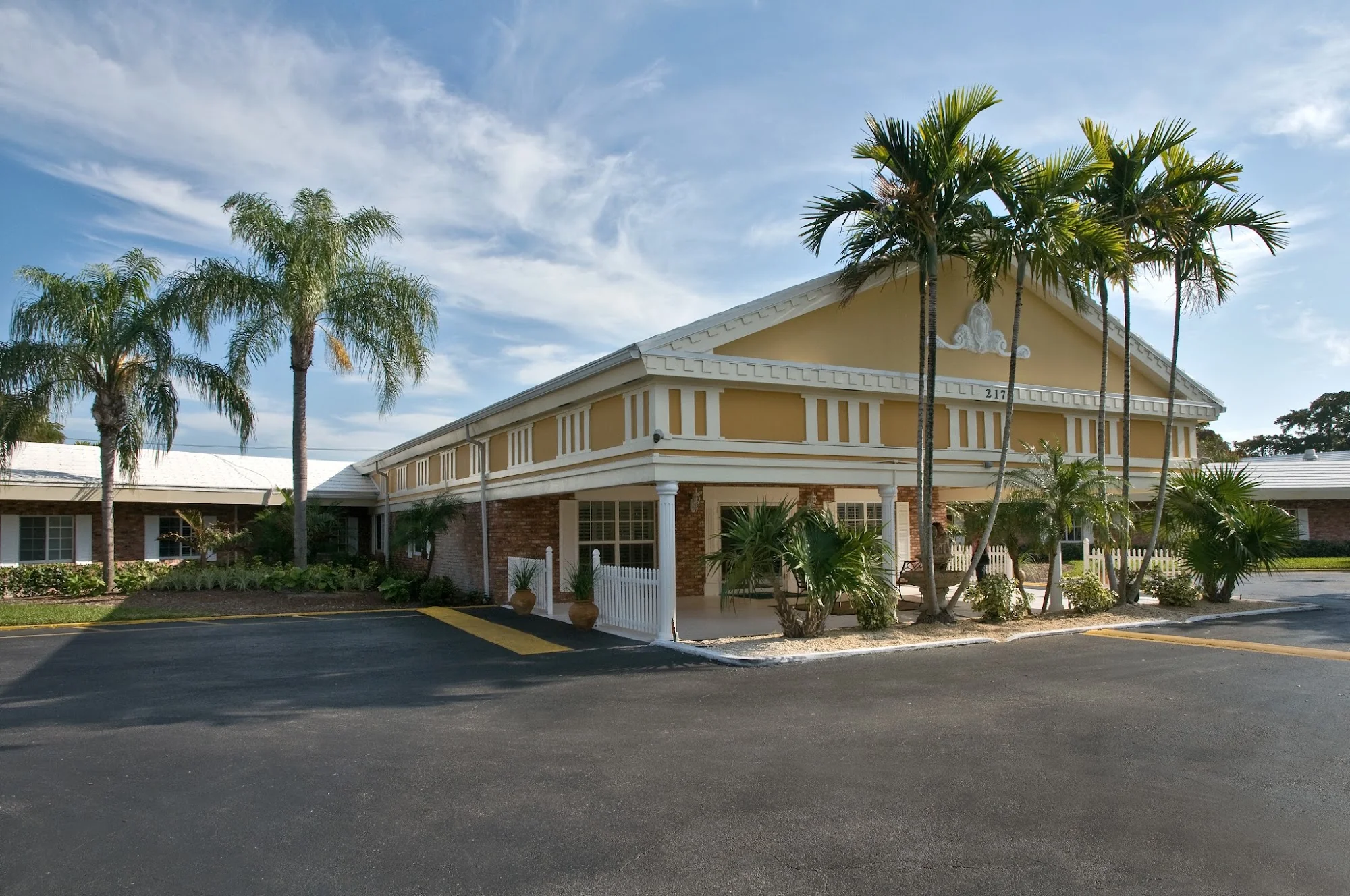 DARCY HALL OF LIFE CARE