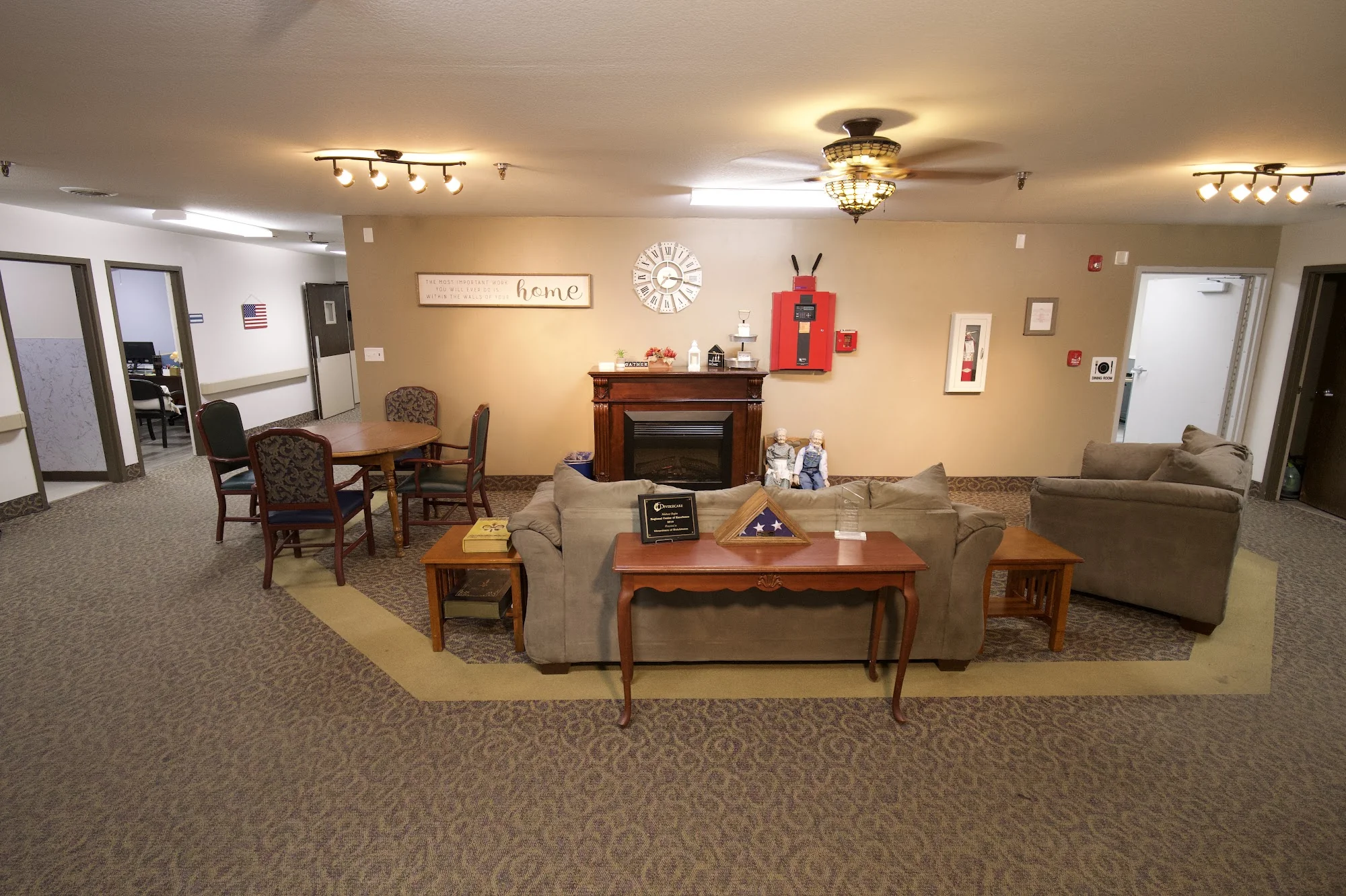 DIVERSICARE OF HUTCHINSON