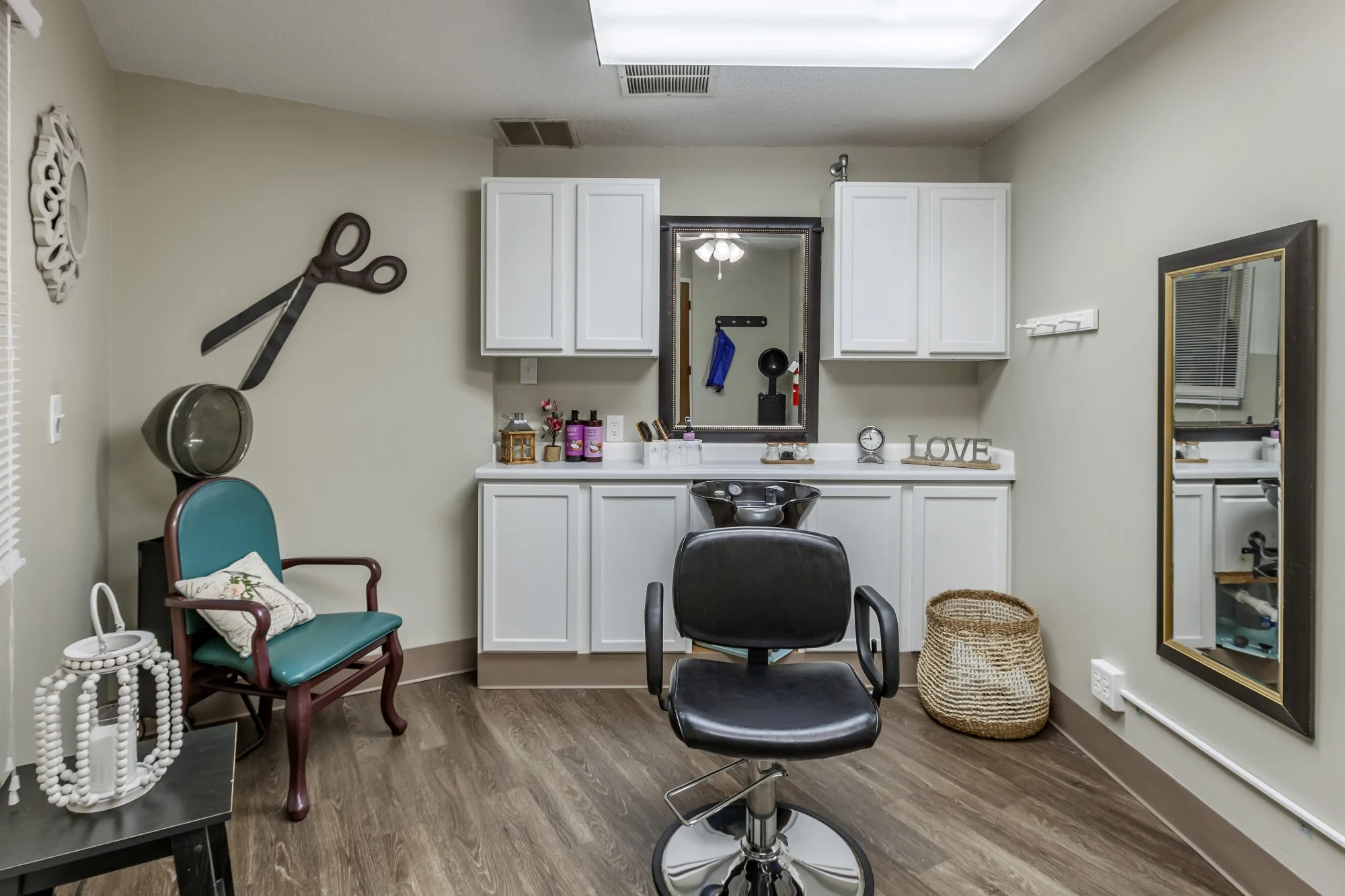 DIXON REHAB & HCC