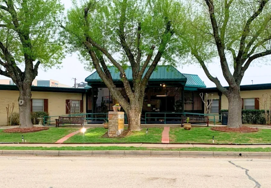 DOWNTOWN HEALTH AND REHABILITATION CENTER