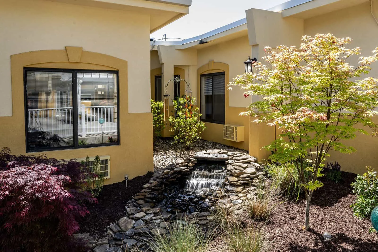 EAGLE POINTE HEALTHCARE CENTER