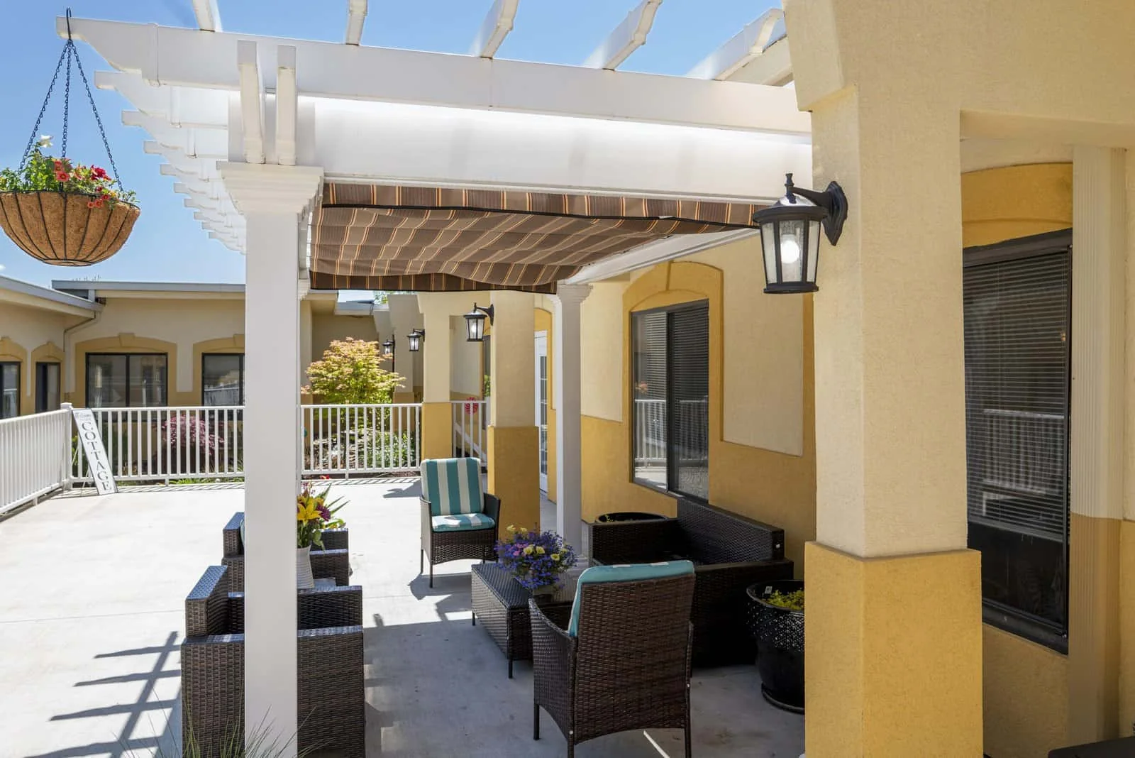 EAGLE POINTE HEALTHCARE CENTER