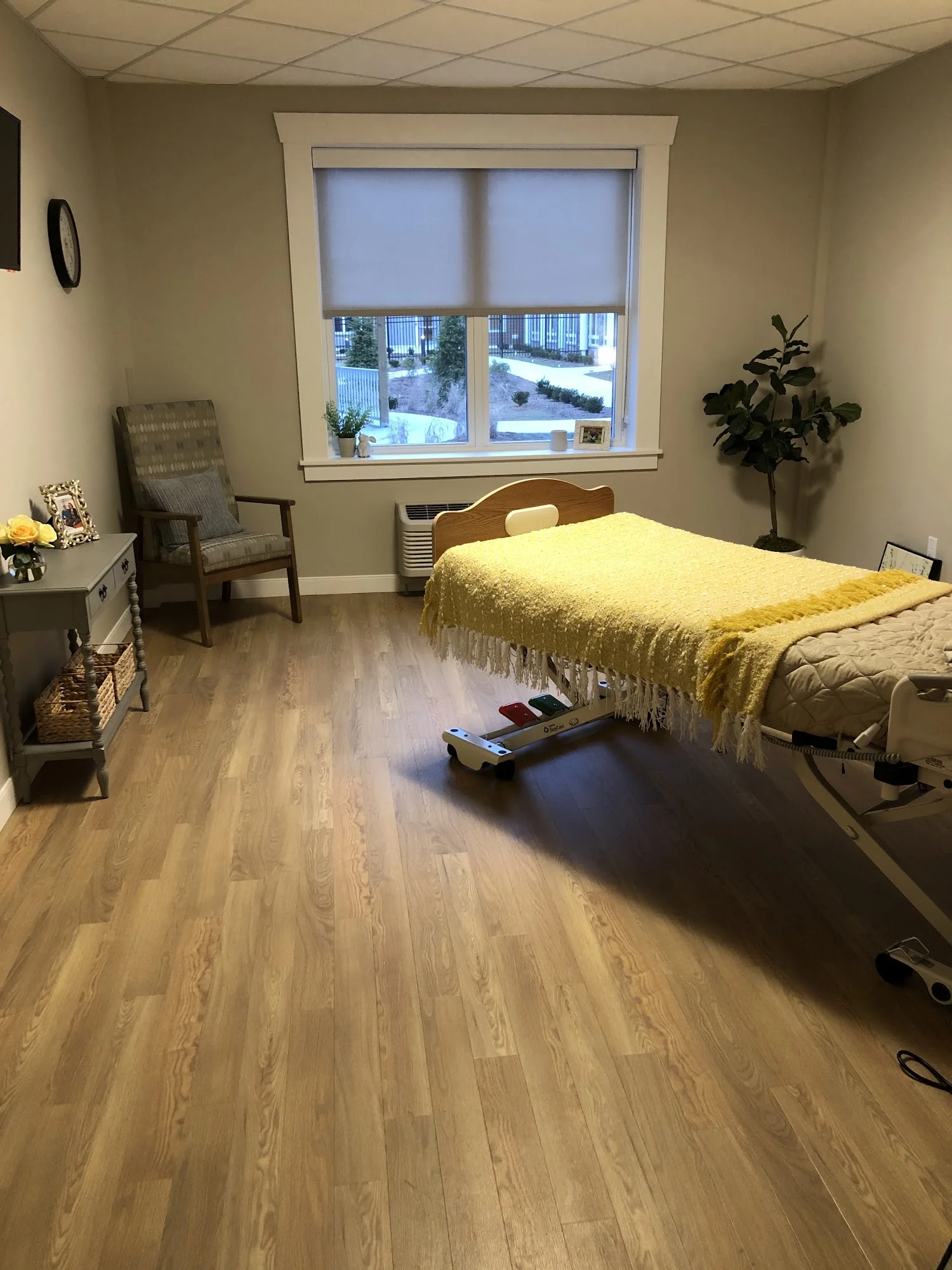 EAST LONGMEADOW SKILLED NURSING CENTER