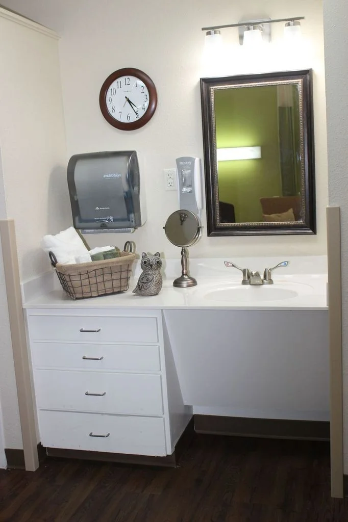 EBONY LAKE NURSING AND REHABILITATION CENTER