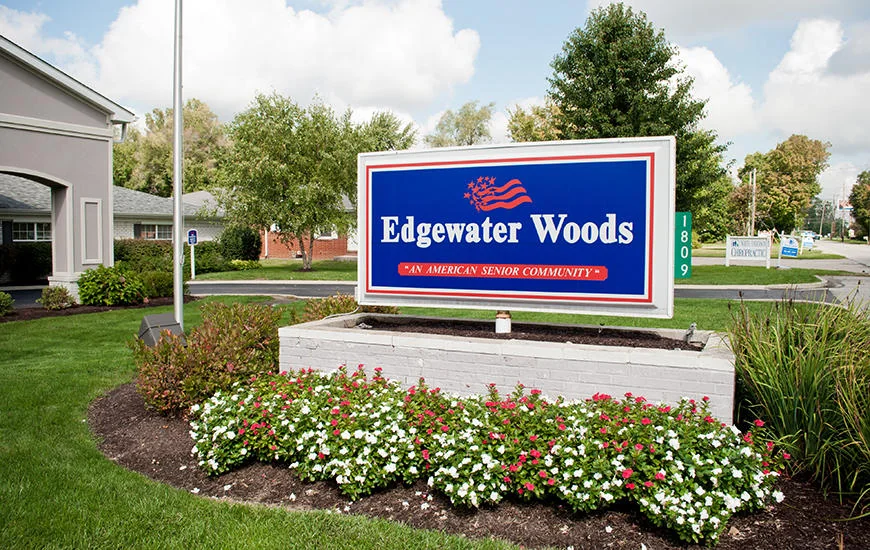 EDGEWATER WOODS