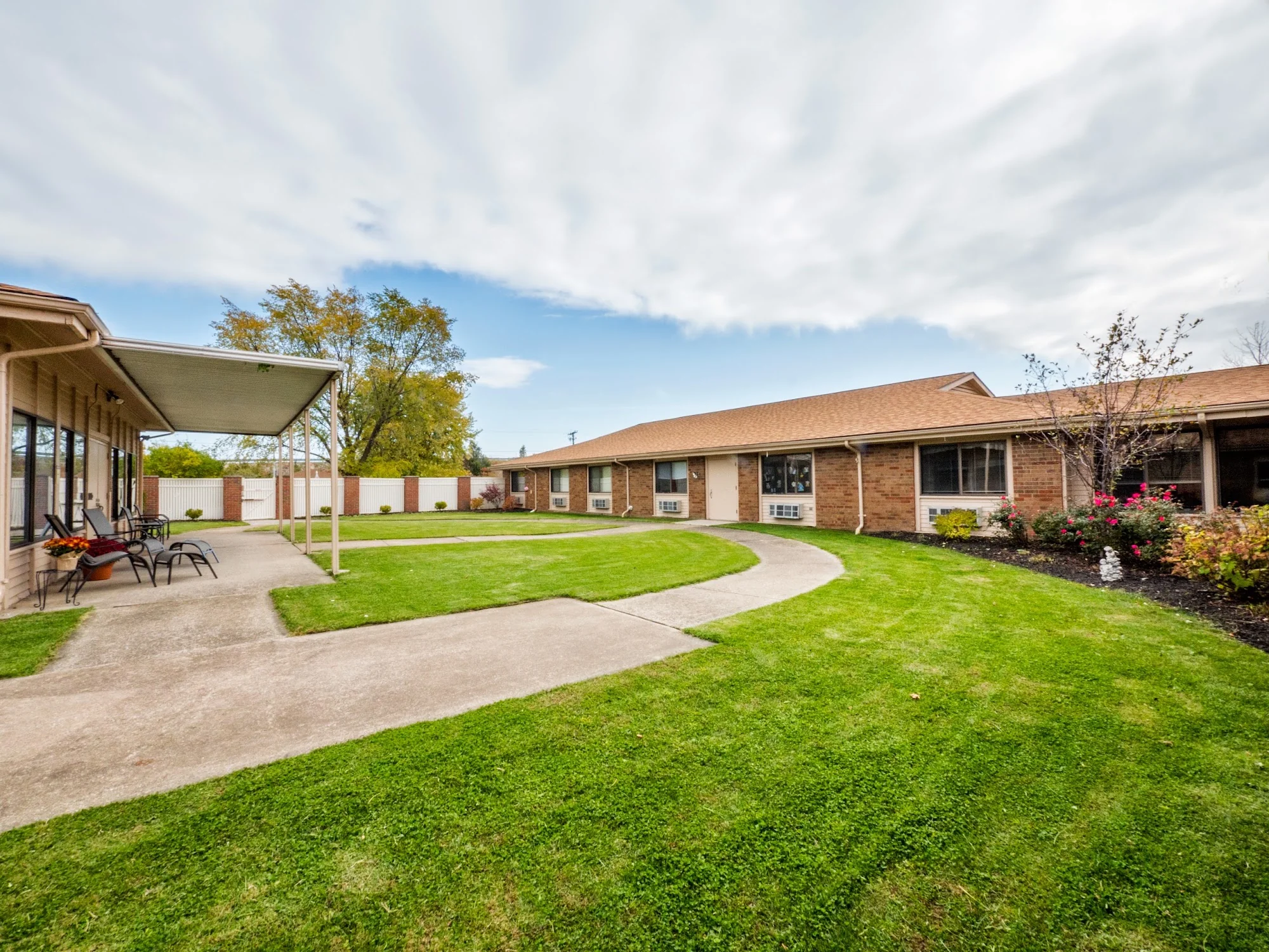 EDGEWOOD MANOR REHABILITATION  & HEALTHCARE CENTER