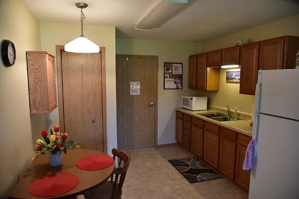ELKADER CARE CENTER