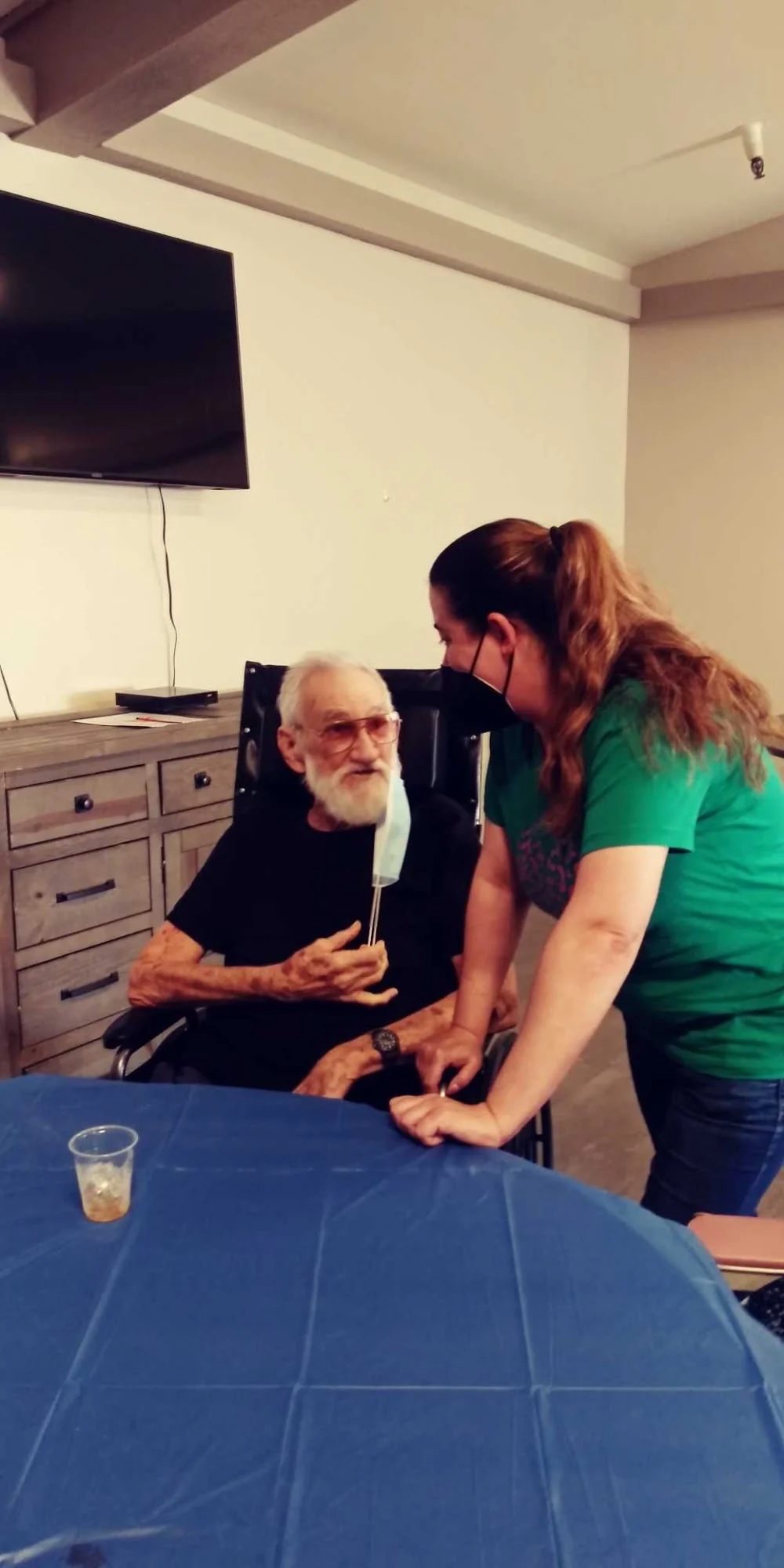 ENGLISH VILLAGE SKILLED NURSING AND THERAPY