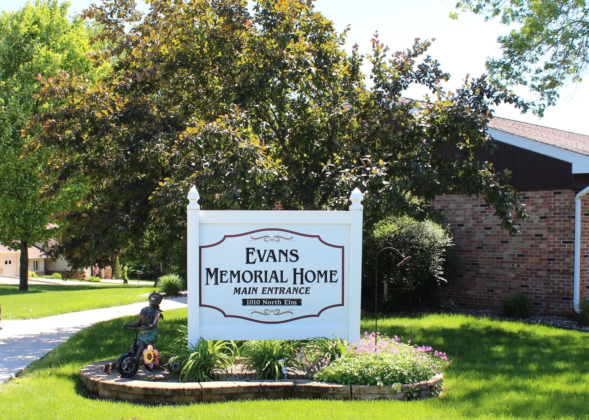 EVANS SENIOR LIVING COMMUNITY