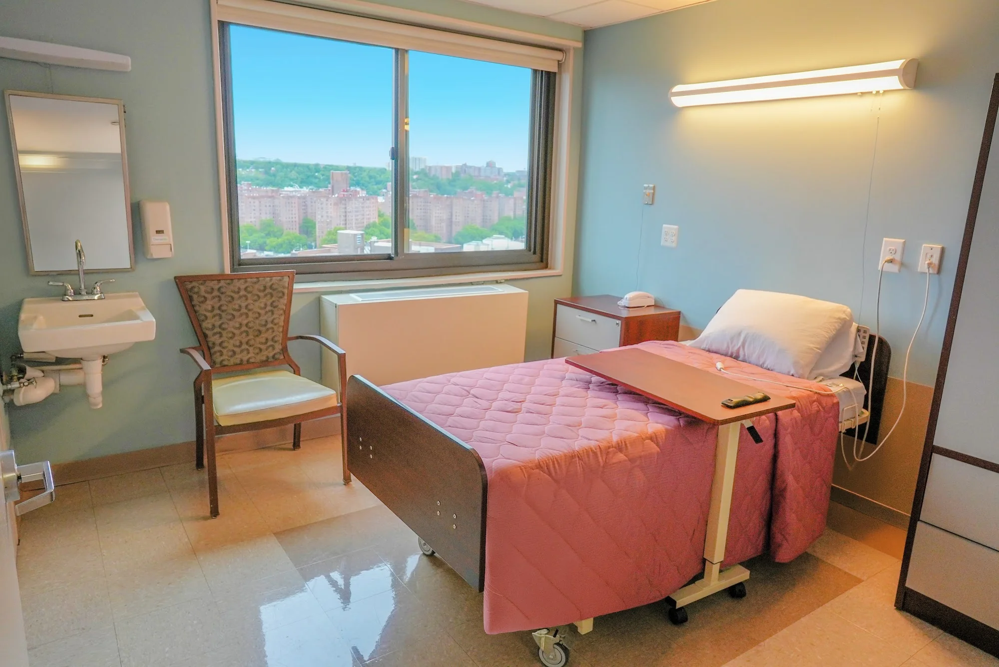 FORDHAM NURSING AND REHABILITATION CENTER