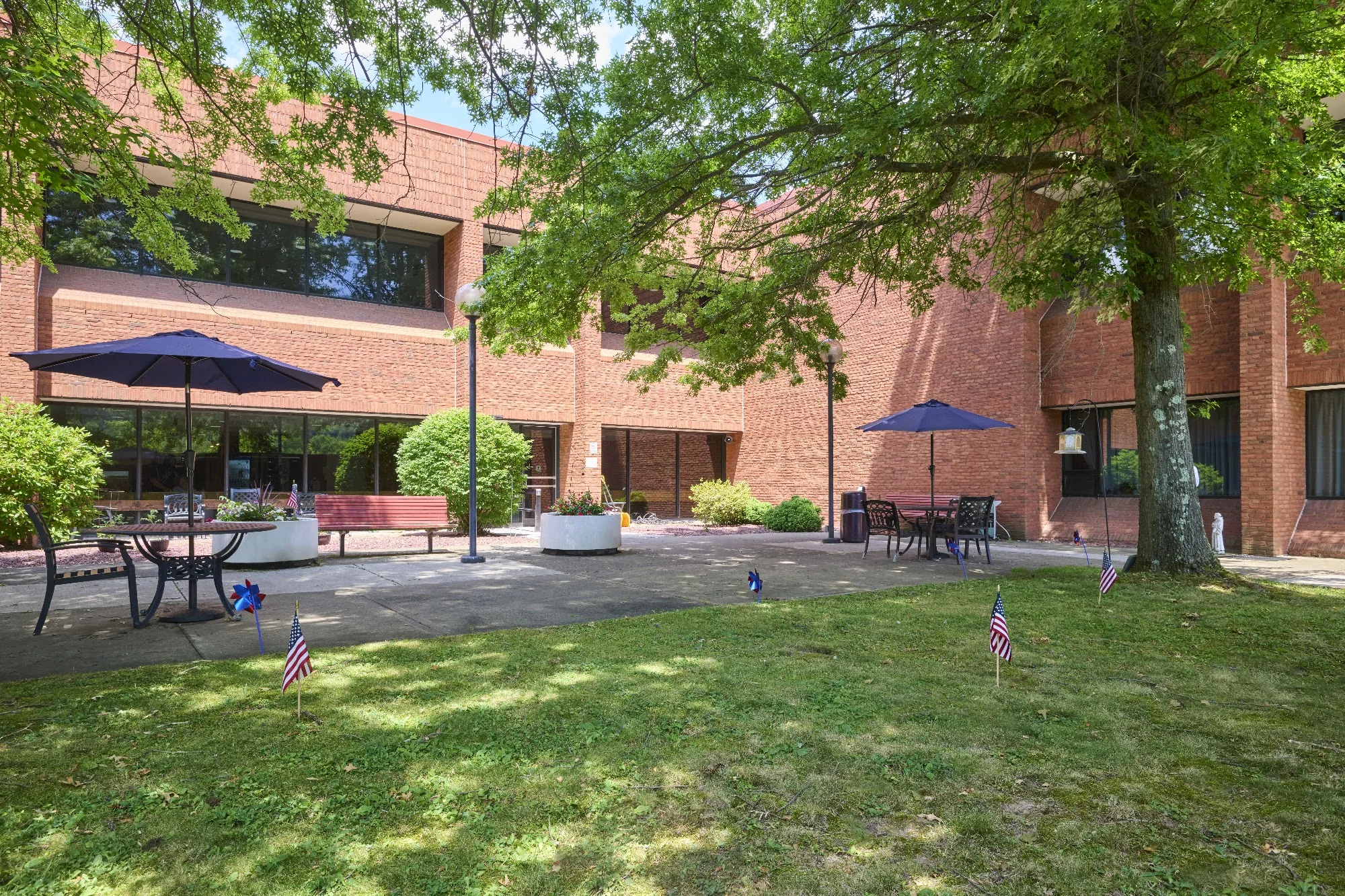 FOREST HILLS REHABILITATION & HEALTHCARE  CENTER