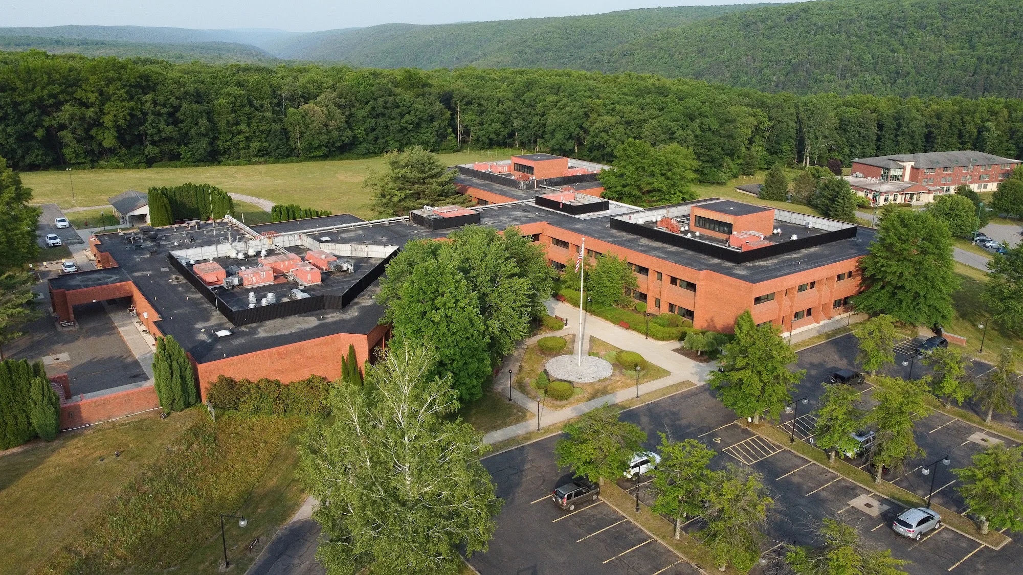 FOREST HILLS REHABILITATION & HEALTHCARE  CENTER